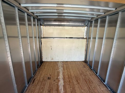 Used 2017 Chevrolet Express 3500 Extended RWD image 12