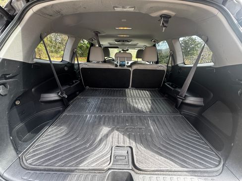 Used 2017 Honda Pilot Touring image 20