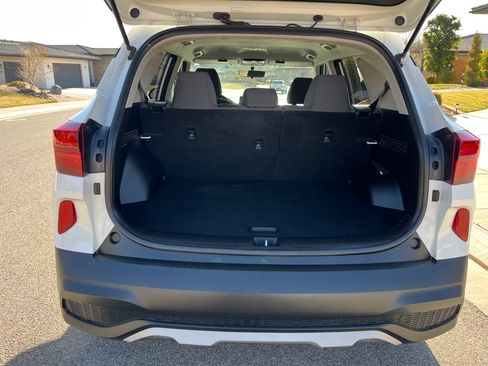 Used 2021 Kia Seltos LX image 19