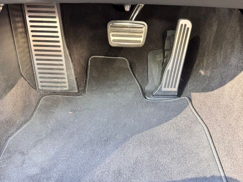 Used 2020 Chevrolet Corvette Stingray Convertible 2D w/ 2LT Preferred Equipment Group image 20