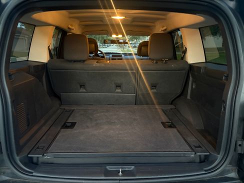 Used 2010 Dodge Nitro Heat w/ Chrome Accents Group image 9