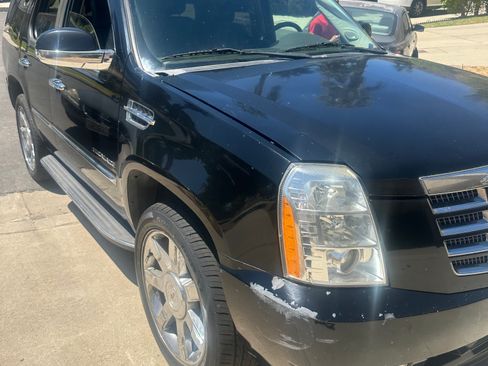 Used 2010 Cadillac Escalade 2WD image 10