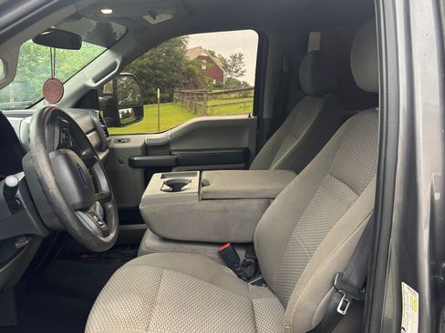 Used 2022 Ford F250 XLT w/ XLT Premium Package AWD/4WD image 6