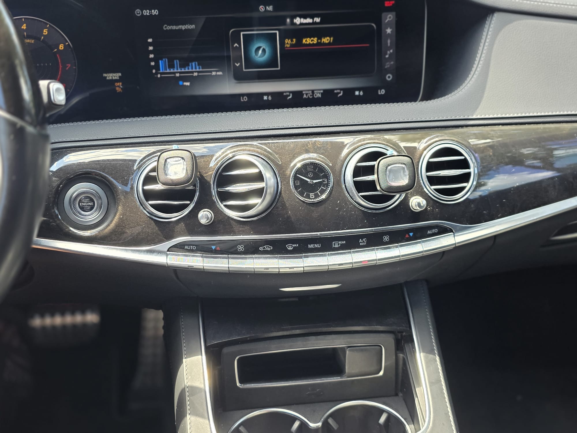 Used 2018 Mercedes-Benz S 560 Sedan image 2