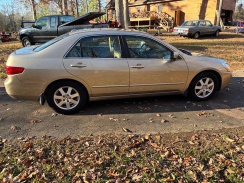 Used 2005 Honda Accord EX-L image 6