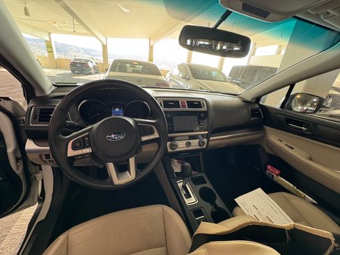 Used 2015 Subaru Outback 2.5i Limited AWD/4WD image 5