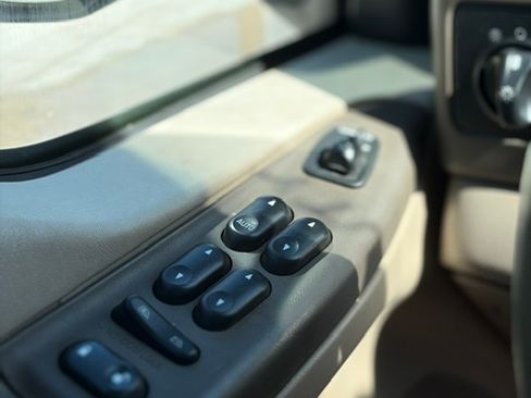 Used 2004 Ford F350 Lariat AWD/4WD image 15