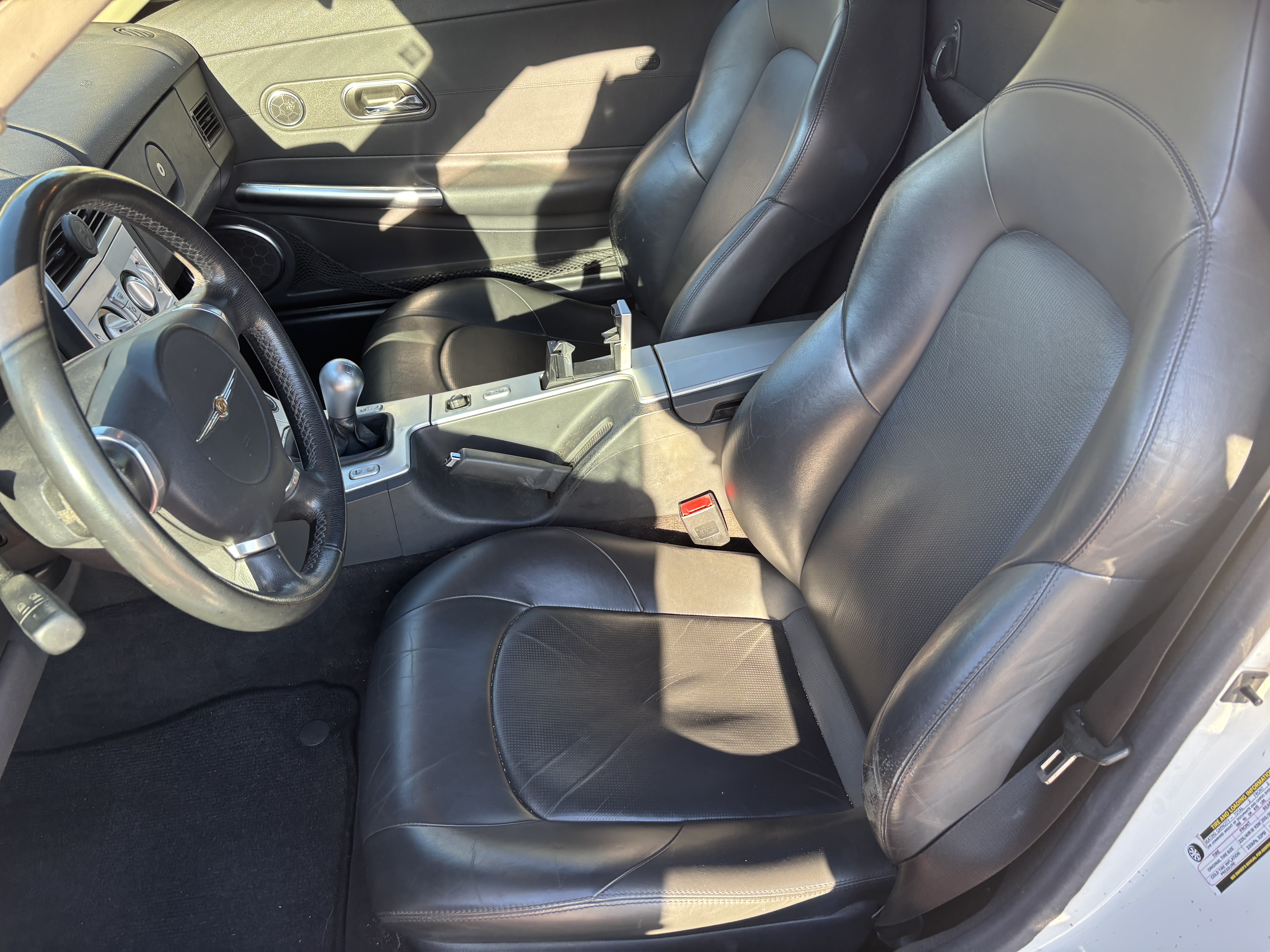 Used 2006 Chrysler Crossfire Limited RWD image 13