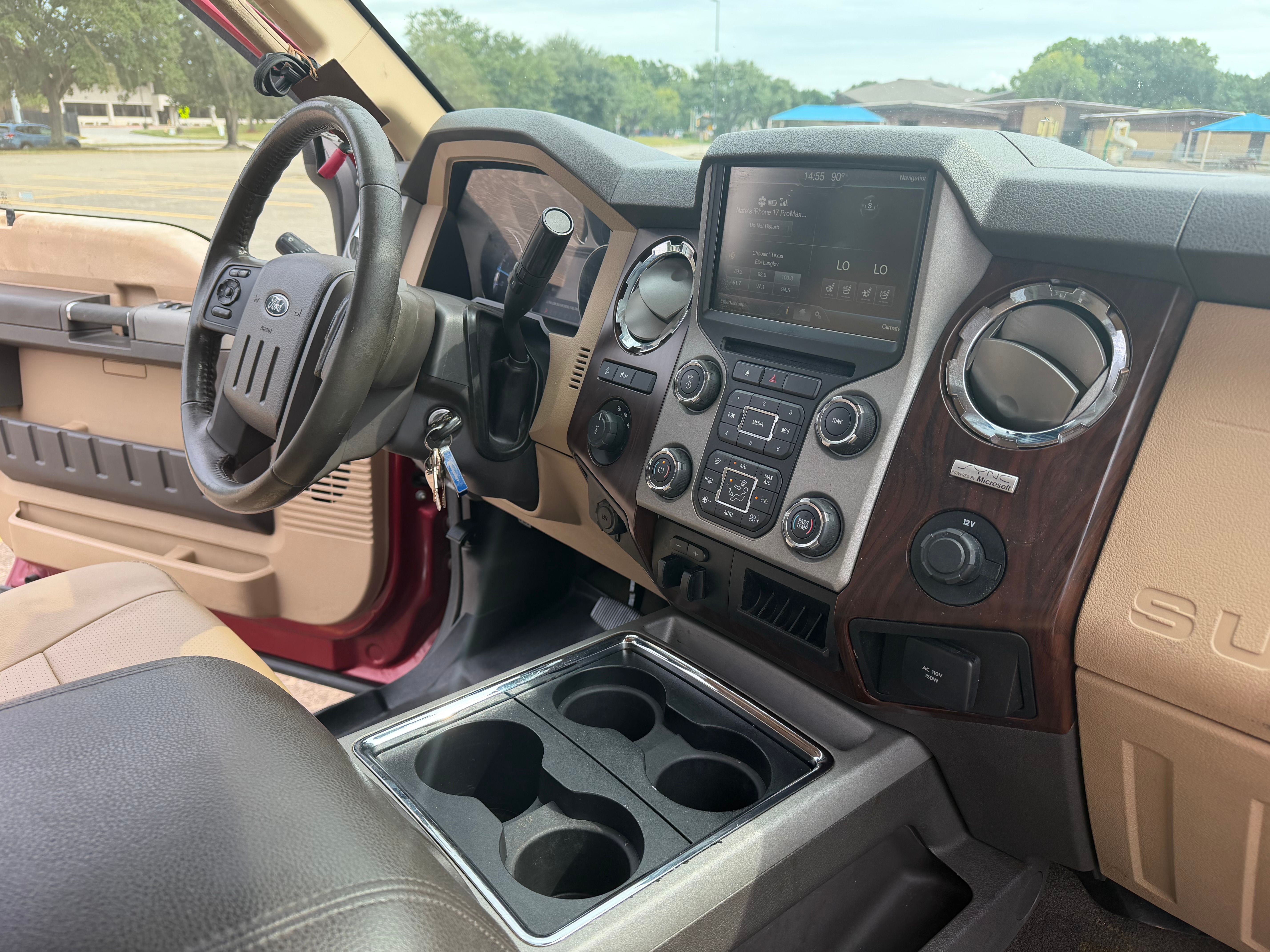 Used 2014 Ford F250 Lariat w/ Lariat Interior Package AWD/4WD image 16