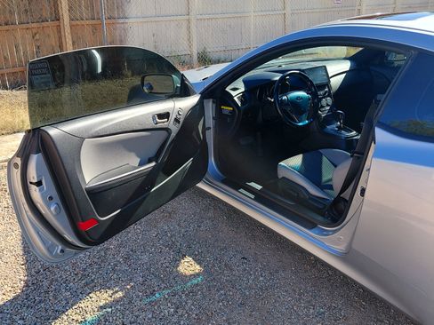 Used 2013 Hyundai Genesis 2.0T image 13