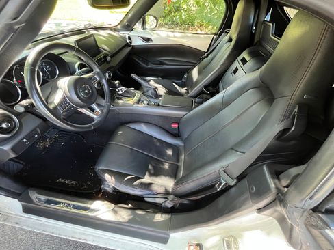 Used 2018 MAZDA MX-5 Miata Grand Touring image 10