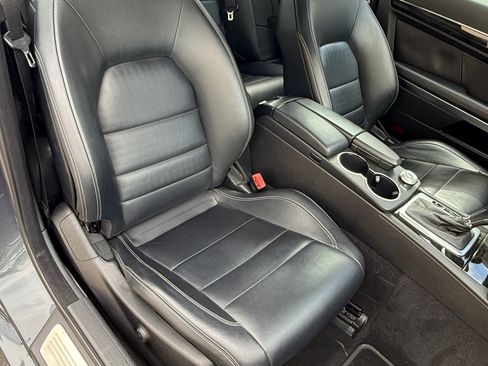 Used 2011 Mercedes-Benz E 550 Cabriolet image 22