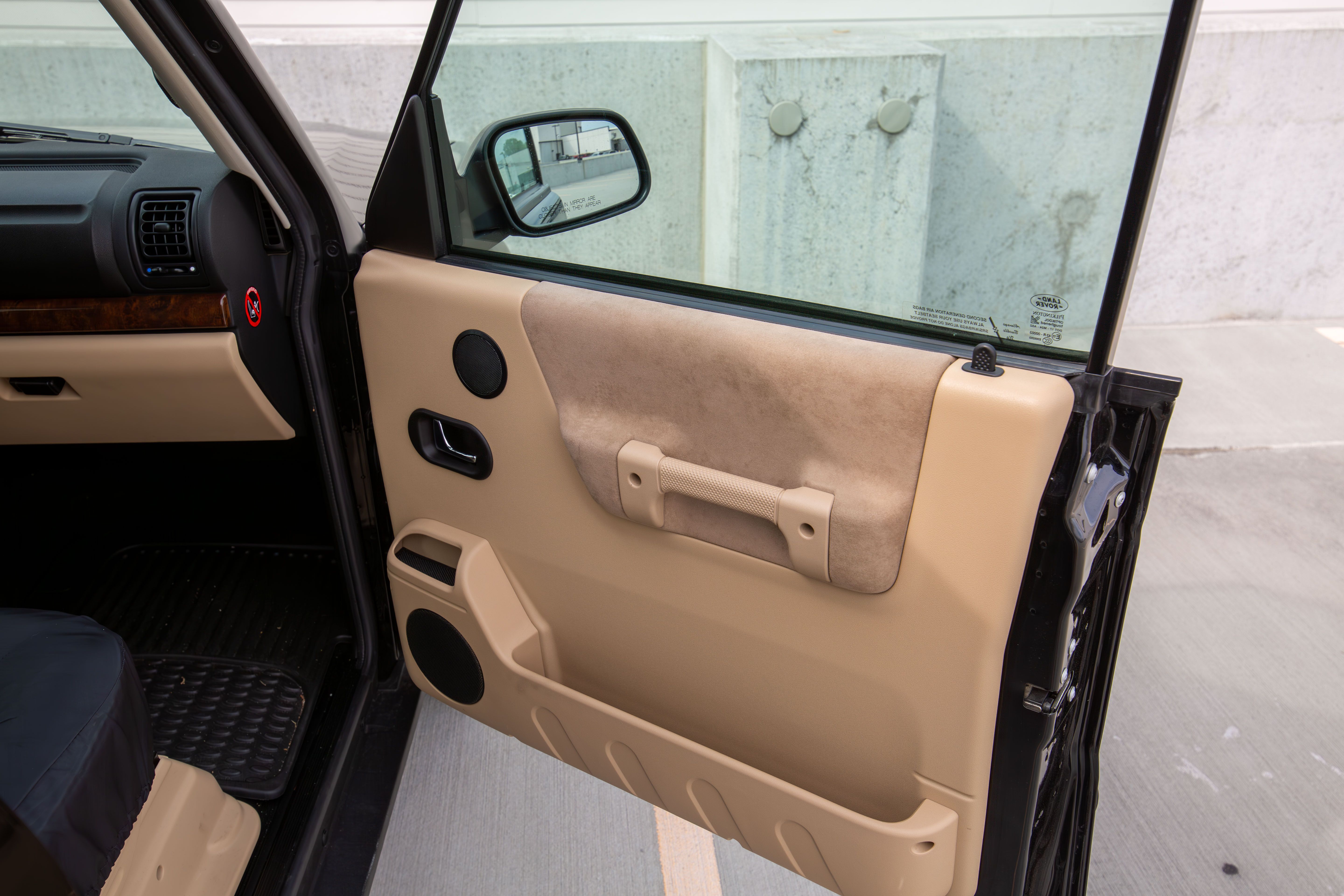 Used 2004 Land Rover Discovery SE AWD/4WD image 21