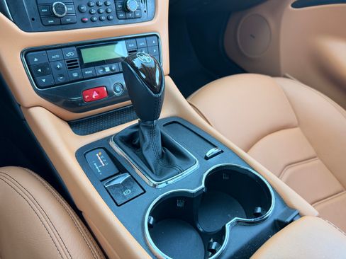 Used 2016 Maserati GranTurismo MC RWD image 25