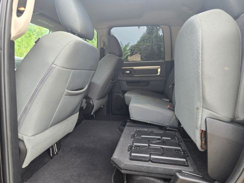 Used 2017 RAM 1500 Big Horn image 9