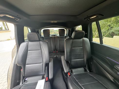 Used 2020 Mercedes-Benz GLS 450 4MATIC image 12