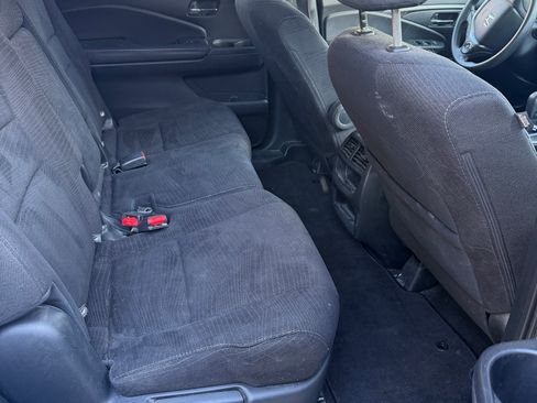 Used 2018 Honda Pilot LX image 12