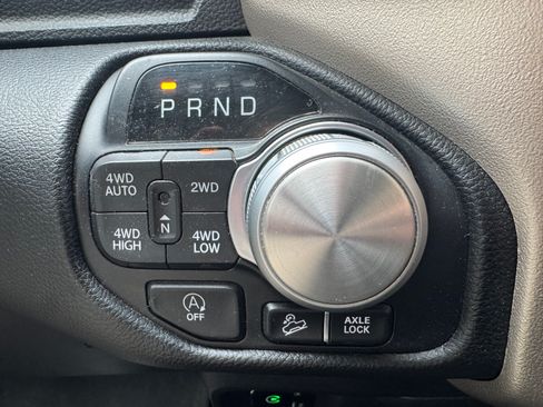 Used 2020 RAM 1500 Laramie w/ Off Road Group image 15