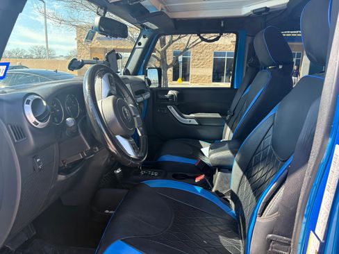 Used 2014 Jeep Wrangler Unlimited Sport image 8