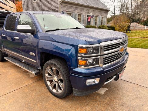 Used 2015 Chevrolet Silverado 1500 High Country w/ High Country Premium Package image 13