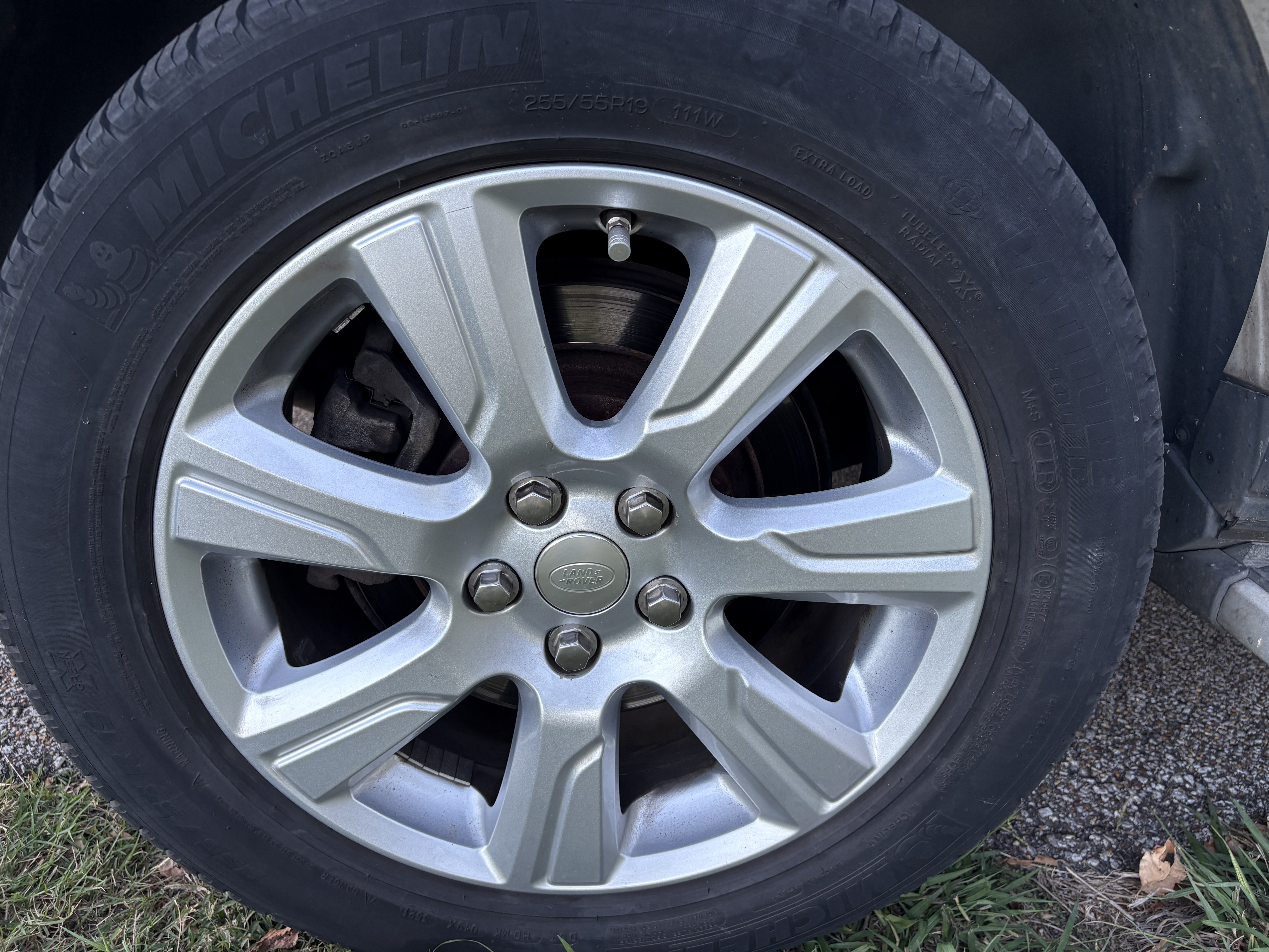 Used 2015 Land Rover LR4 HSE AWD/4WD image 26