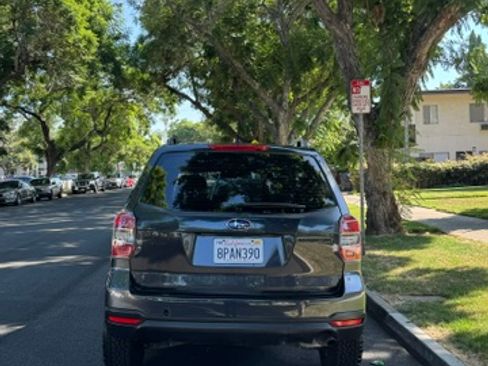 Used 2015 Subaru Forester 2.5i w/ Alloy Wheel Package image 6