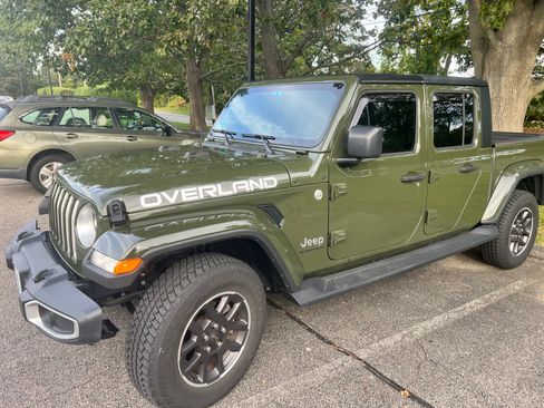 Used 2023 Jeep Gladiator Overland w/ Popular Equipment Package AWD/4WD image 7