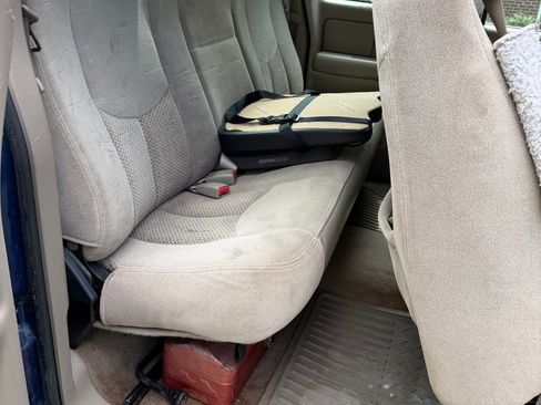 Used 2003 Chevrolet Silverado 3500 LS AWD/4WD image 9