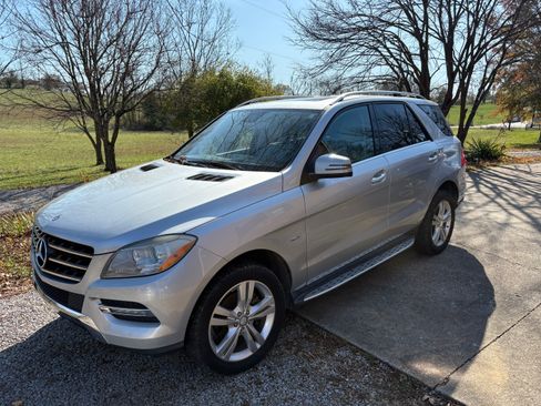 Used 2012 Mercedes-Benz ML 350 4MATIC image 2