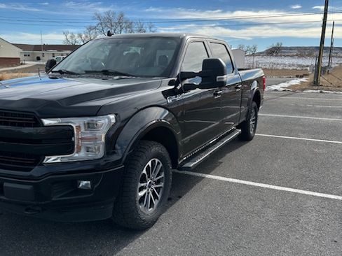 Used 2018 Ford F150 Lariat w/ Equipment Group 502A Luxury image 2