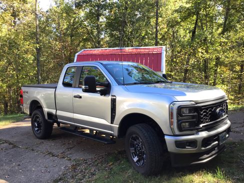 Used 2024 Ford F350 XL w/ STX Appearance Package image 2