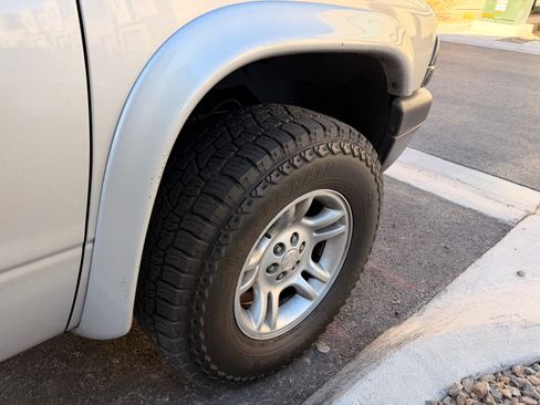 Used 2003 Dodge Dakota 4x4 Club Cab image 17