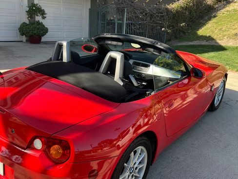 Used 2004 BMW Z4 2.5i image 27