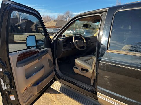 Used 2001 Ford Excursion Limited image 11