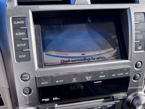 Used 2010 Lexus GX 460 image 18