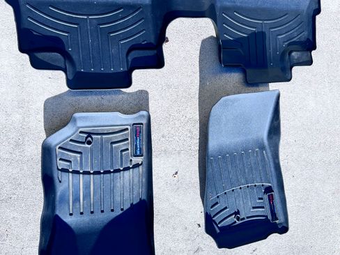 Used 2013 Jeep Wrangler Unlimited Sahara AWD/4WD image 17