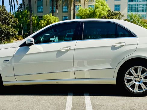 Used 2012 Mercedes-Benz E 350 Sedan image 2