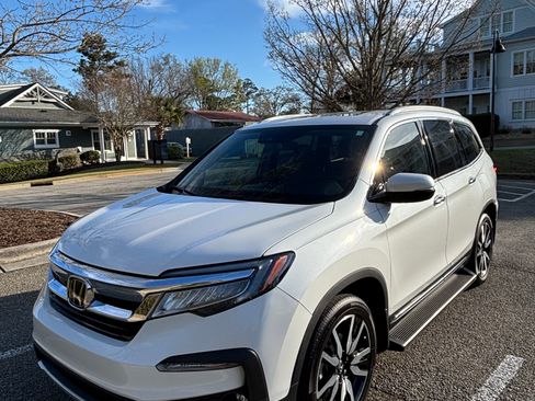 Used 2022 Honda Pilot Elite image 1