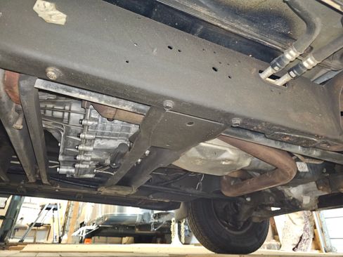 Used 1999 Chevrolet Suburban 2500 w/ Preferred Equipment Group 2 image 29