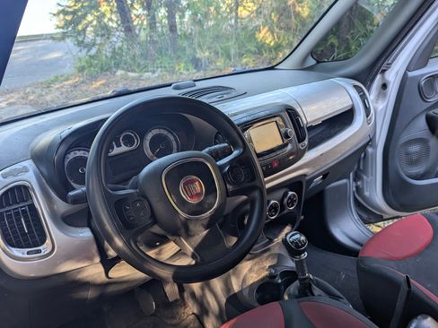 Used 2014 FIAT 500L Pop image 10