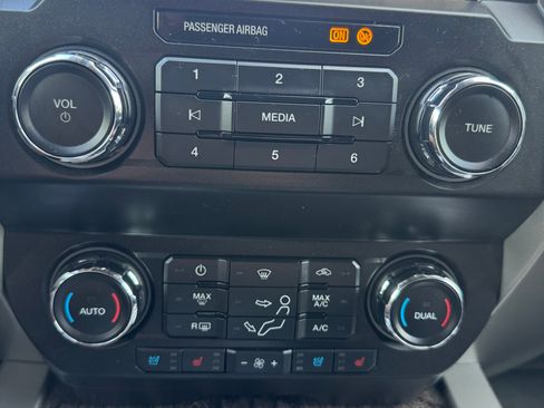 Used 2019 Ford F350 Lariat w/ Lariat Ultimate Package image 10