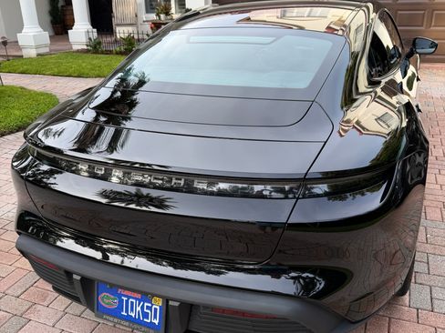 Used 2021 Porsche Taycan 4S AWD/4WD image 5