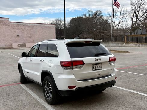 Used 2020 Jeep Grand Cherokee Limited w/ Luxury Group II RWD image 15