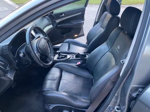 Used 2010 INFINITI G37 Sport image 11