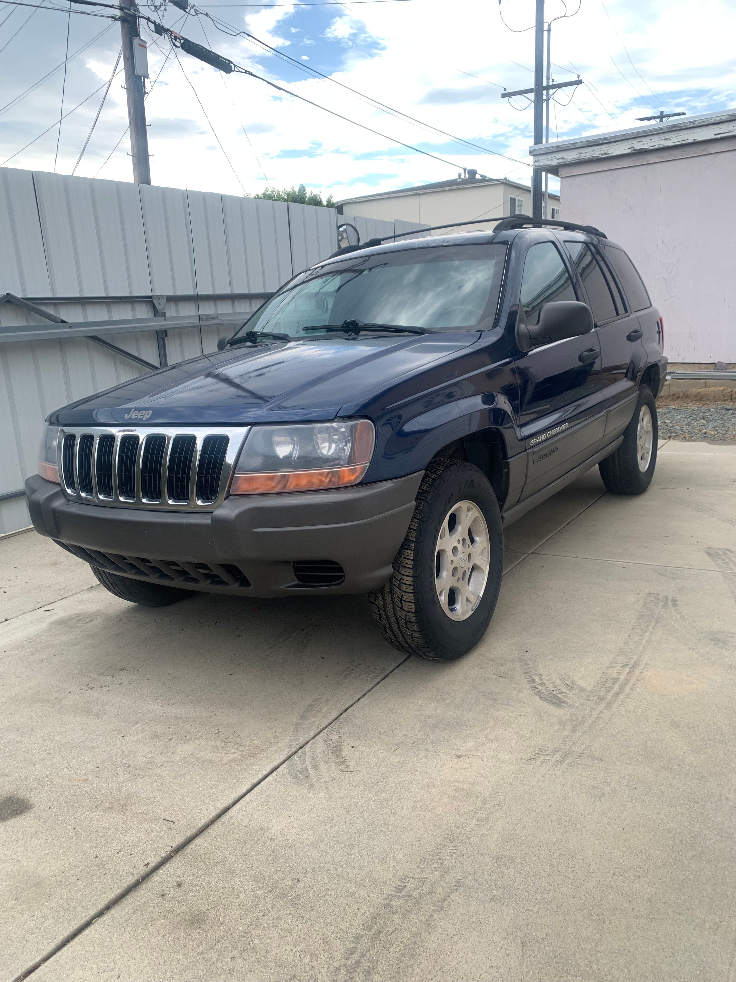 Used 2001 Jeep Grand Cherokee Laredo RWD image 2