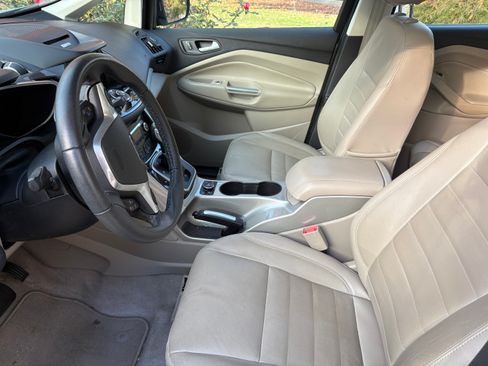 Used 2014 Ford C-MAX SEL w/ Equipment Group 303A image 8