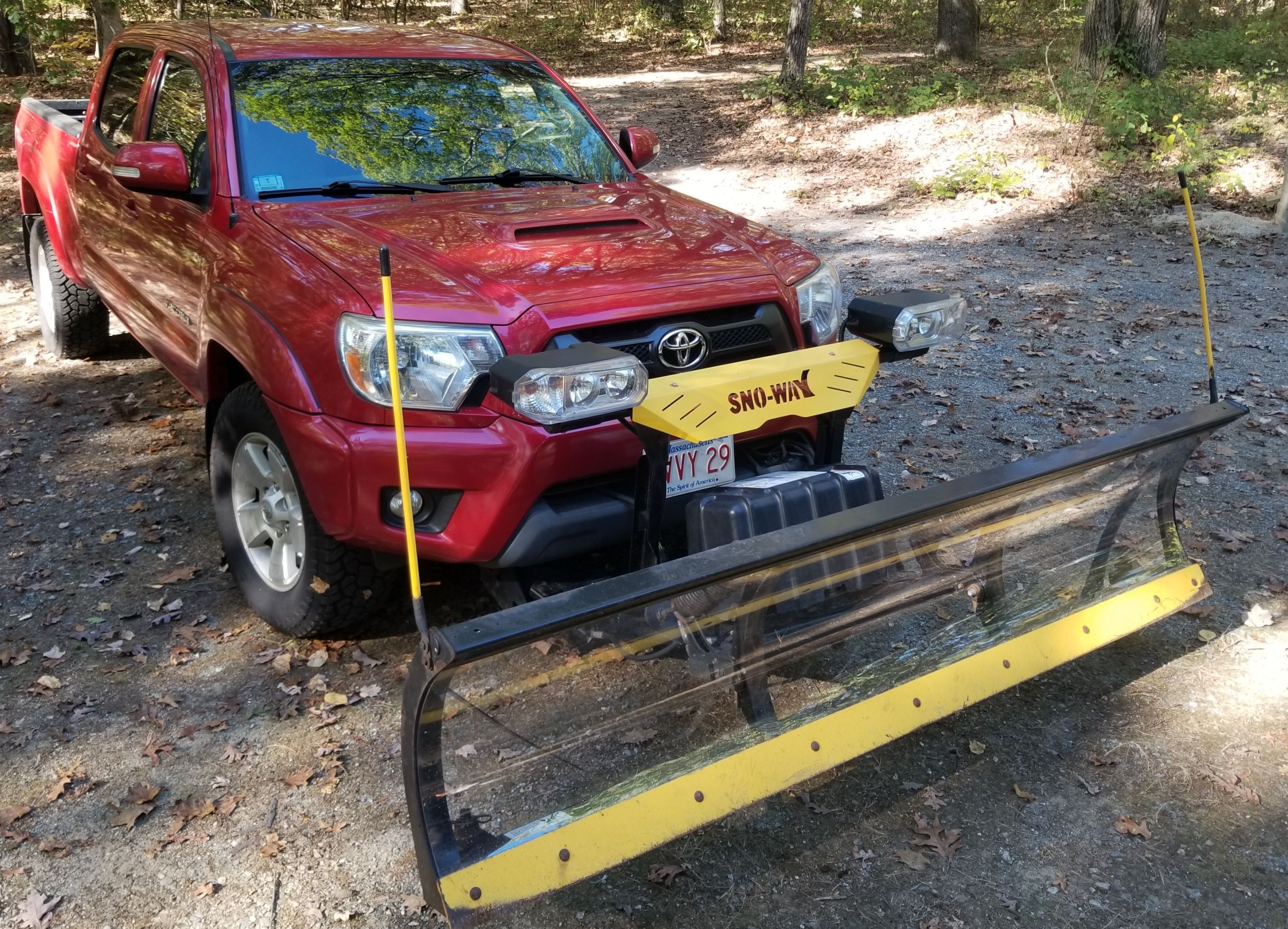 Used 2015 Toyota Tacoma 4x4 Double Cab w/ TRD Sport Package image 2