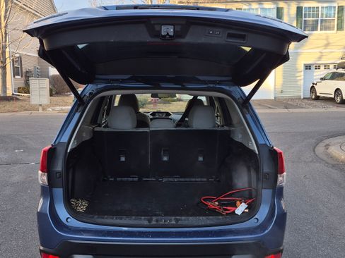 Used 2021 Subaru Forester Premium image 12