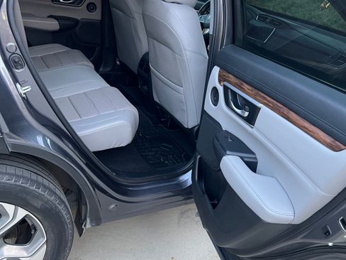 Used 2017 Honda CR-V EX-L image 10