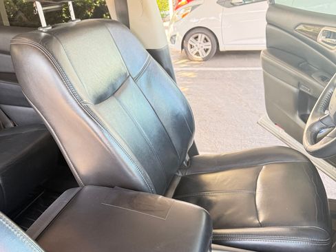 Used 2013 Nissan Pathfinder SL w/ Cargo Pkg FWD image 30